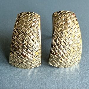 Italian 14k Solid Yellow Gold Diamond Cut Etched Vintage Earrings Signe…